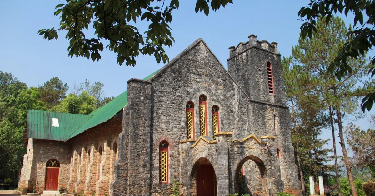 Iglesia bautista kachin de piedra en Kutkai, norte del estado Shan (Myanmar), en 2018 (imagen ilustrativa; no es ninguno de los templos de la noticia)